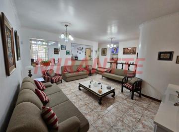 9c5fe852f25cb95e77f97d2eed94a423.jpg · Casa terrea de 240m² com 4 quartos