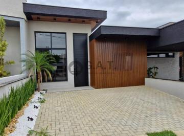 Foto 01 · Casa em condomínio à venda no Horto Florestal em Sorocaba-SP: 3 quartos, 2 salas, 2 banheiros, 2 vag