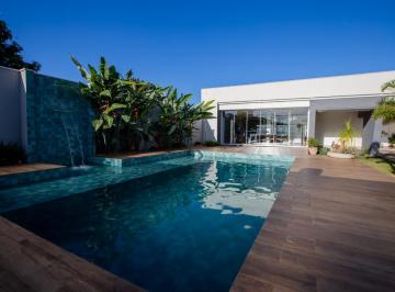Foto 01 · Casa Reformada 4 Suítes 4 Closets Fino Acabamento Rica em Armários Piscina Área Gourmet Aceita Permu