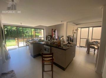 Casa · 300m² · 3 Quartos · 4 Vagas · Casa Condominio para Venda - 300m², 3 dormitórios, sendo 3 suites, 4 vagas - Ter