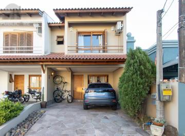 Casa · 108m² · 3 Quartos · 2 Vagas · Casa de condomínio, 3 quartos, 1 suíte, piscina e 2 vagas de garagem;