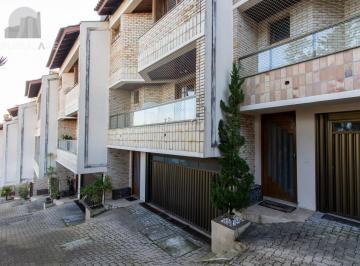 Casa · 232m² · 3 Quartos · 2 Vagas · Casa em condominio