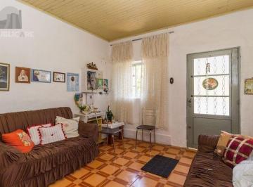 Casa · 127m² · 4 Quartos · Casa de 127m², bairro menino deus
