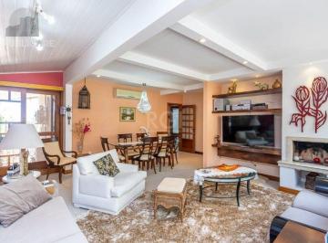 Casa · 208m² · 3 Quartos · 3 Vagas · Casa à venda - em Teresópolis
