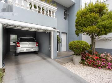 Casa · 233m² · 4 Quartos · 2 Vagas · Casa TODA Reformada à Venda – Mobiliada