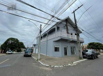 Casa · 680m² · 4 Quartos · 2 Vagas · Vendo Sobrado Residencial com 4 Quartos e Suíte