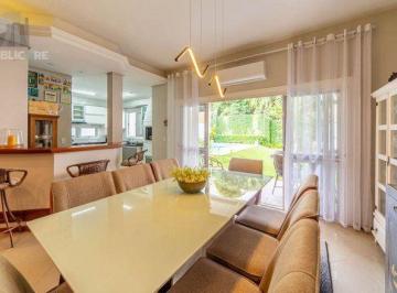 Casa · 162m² · 3 Quartos · 2 Vagas · Casa à venda - em Hípica