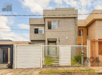 Casa · 185m² · 3 Quartos · 2 Vagas · Sobrado, 185 metros quadrados privativo, com 3 quartos, 1 suíte, Living e cozinh