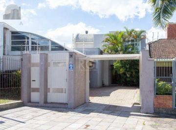 Casa · 287m² · 4 Quartos · 3 Vagas · Casa à venda - em Teresópolis