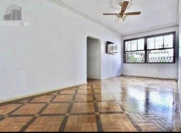 Apartamento · 147m² · 3 Quartos · Apartamento garden com pátio Menino Deus