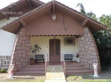 Casa · 160m² · 3 Quartos · 2 Vagas · Casa à venda - em Belém Novo