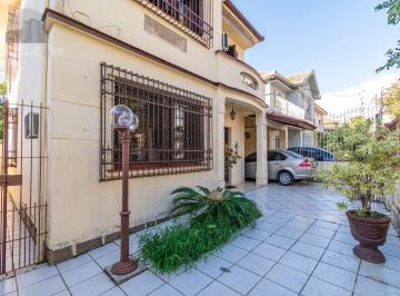 Casa · 160m² · 3 Quartos · 2 Vagas · Casa à venda - em Azenha
