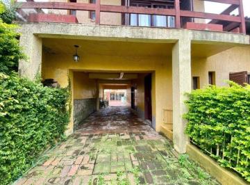 Casa · 295m² · 3 Quartos · 4 Vagas · Casa à venda - em Coronel Aparício Borges