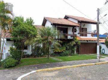 Casa · 185m² · 4 Quartos · 2 Vagas · Excelente casa de condomínio!