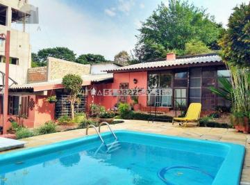Casa · 212m² · 6 Quartos · 4 Vagas · CASA 6 dormitorios