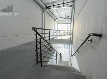 Comercial · 141m² · Loja ótima Localização