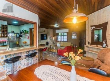 Casa · 192m² · 2 Quartos · 2 Vagas · CASA DE 2 DORMITÓRIOS, PISCINA, CHURRASQUEIRA E 2 VAGAS DE GARAGEM NO BAIRRO HÍP