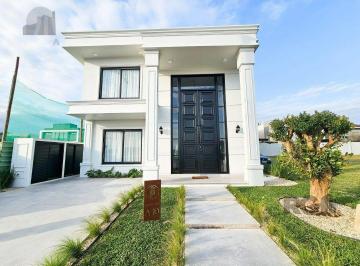 Casa · 207m² · 5 Quartos · 2 Vagas · Sobrado Novo com 5 quartos em Condomínio Fechado com 207m² privativos