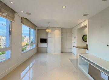 Apartamento · 72m² · 3 Quartos · 2 Vagas · Apartamento com 3 quartos (1 suíte) e 2 vagas no Bairro Passo da Areia.