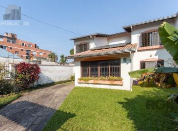 Casa · 369m² · 4 Quartos · 6 Vagas · Casa para Venda - 72.6m², 4 dormitórios, sendo 1 suites, 6 vagas - Camaquã