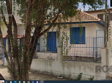 Casa · 140m² · 5 Quartos · 2 Vagas · BAIXOU! Casa à Venda Bairro Glória próxima ao BOURBON SHOPPING Teresópolis.