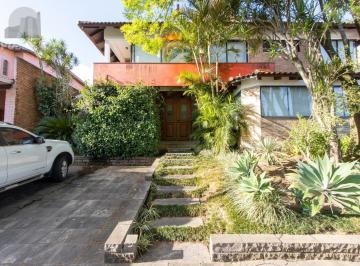 Casa · 445m² · 4 Quartos · 3 Vagas · Excelente Casa em Condominio Fechado com 440,60m Dormitórios, sendo 2 Suítess