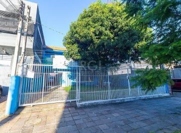 Casa · 354m² · 9 Quartos · 5 Vagas · Casa com 9 dormitórios no bairro São Geraldo, pode ser comercial