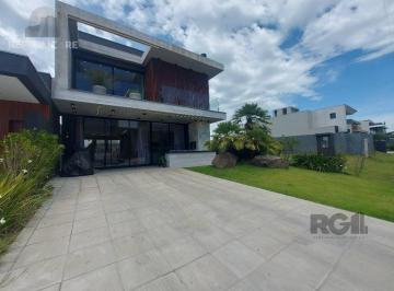 Casa · 205m² · 4 Quartos · 1 Vaga · Casa à venda - no Centro