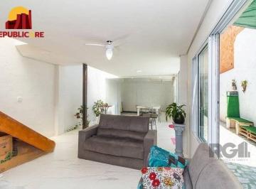 Casa · 117m² · 3 Quartos · 3 Vagas · Casa à venda - em Azenha