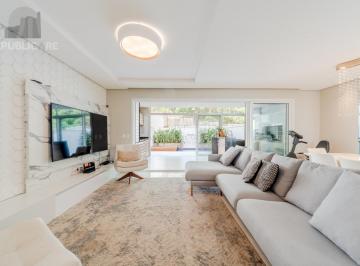 Casa · 236m² · 4 Quartos · 2 Vagas · Uma casa linda dentro de um condomínio fechado, no Lagos de Nova Ipanema.