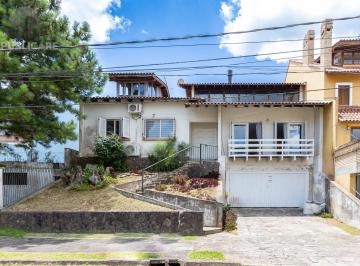 Casa · 367m² · 4 Quartos · 4 Vagas · Casa ampla, Bairro Jardim Isabel