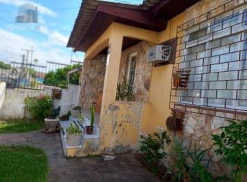Casa · 150m² · 4 Quartos · 2 Vagas · Duas casas no terreno com 2 vagas de garagem