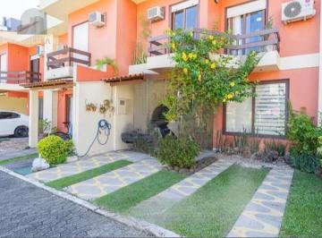 Casa · 175m² · 3 Quartos · 2 Vagas · Linda casa com 3 dormitórios, sendo 1 Suíte, Sala Ampla no Condomínio de Ótima L