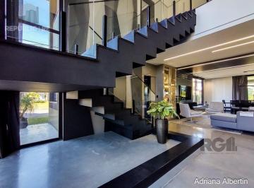 Casa · 440m² · 6 Quartos · 4 Vagas · Casa à venda - em Porto Alegre
