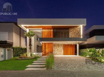 Casa · 256m² · 3 Quartos · 2 Vagas · Casa à venda - em Torres
