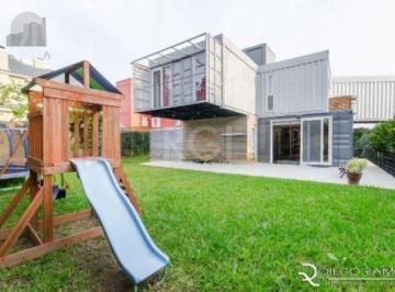Casa · 333m² · 3 Quartos · 2 Vagas · Casa para Venda - 315m², 3 dormitórios, sendo 1 suites, 2 vagas - Teresópolis