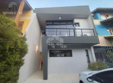 Casa · 157m² · 3 Quartos · 2 Vagas · Casa com 3 Quartos e 3 banheiros para Alugar, 157 m² por R$ 5.000/Mês