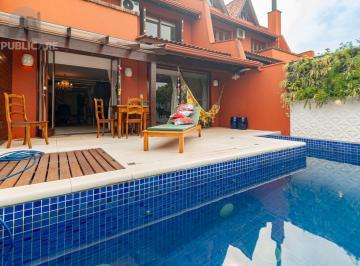 Casa · 329m² · 3 Quartos · 2 Vagas · Casa em condomínio fechado a venda no bairro Três Figueiras.