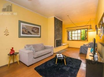 Casa · 354m² · 5 Quartos · 8 Vagas · Excelente casa de 354m² com 5 dormitórios e 8 vagas.