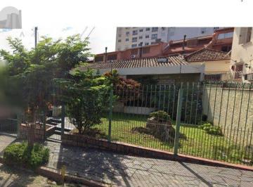 Casa · 250m² · 3 Quartos · 2 Vagas · Casa 3 dormitórios no Bairro Glória, próxima a Prof. Oscar Pereira.