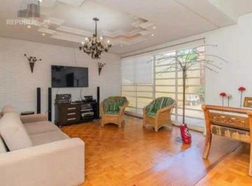Casa · 234m² · 3 Quartos · 3 Vagas · Casa 3d com suíte, bairro três figueira