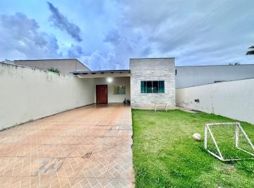 Casa de 3 quartos, Brasília · Casa com 3 quartos no Guará Park com 450 m²