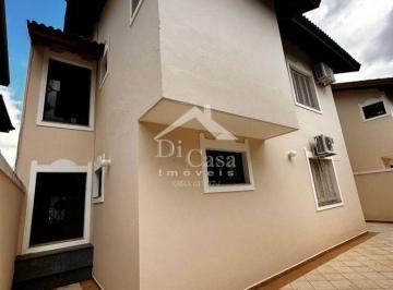 Casa · 220m² · 3 Quartos · 2 Vagas · Casa Alto Padrão com 3 Suítes para Locação Condomínio Jardim Seriema