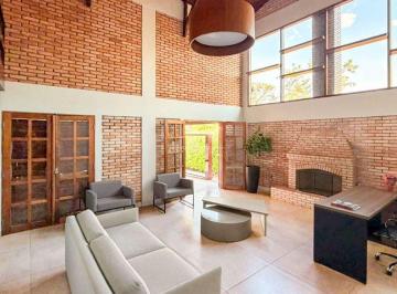 Casa · 750m² · 4 Quartos · 2 Vagas · Ql 22 04 Quartos Lago Sul Excelente para Embaixadas