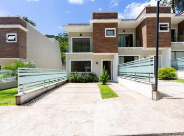 Casa · 84m² · 2 Quartos · 1 Vaga · Casa com 2 quartos em condomínio na Granja Guarani, Teresópolis.