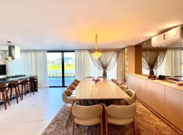 Casa · 318m² · 3 Quartos · 2 Vagas · Casa 3 Quartos no Reserva da Pedra - Pedra Branca