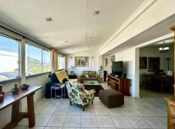 Apartamento · 171m² · 2 Quartos · 1 Vaga · Cobertura com 2 quartos (1 Suíte), 1 Vaga, Carvoeira.