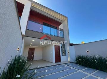 Casa · 151m² · 3 Quartos · 2 Vagas · Sobrado em Rua 1162 - Centro - Barra Velha/SC