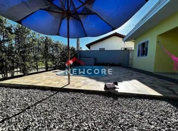 Casa · 90m² · 4 Quartos · 2 Vagas · Casa em  Rua Rio Negrinho - Centro - Balneário Piçarras/SC