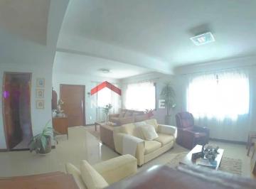 Casa · 228m² · 4 Quartos · 3 Vagas · Casa em  Rua São Tiburcio - Jardim Villaça - São Roque/SP
